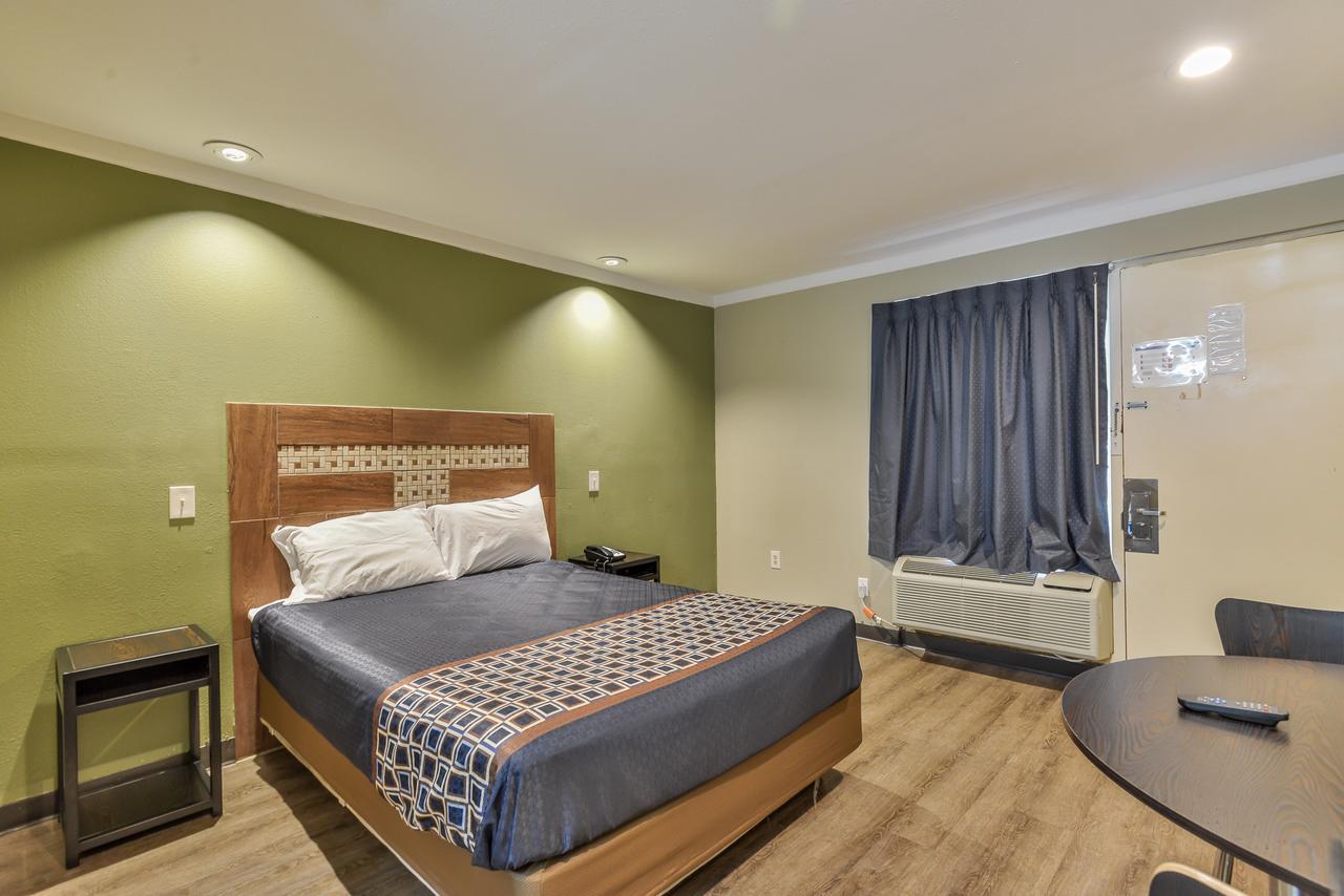 Budgetel Inn And Suites Raleigh Zewnętrze zdjęcie
